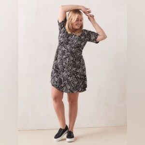 Pennington’s A-Line Printed Dress With Tied Waist - In Every Story Size 20